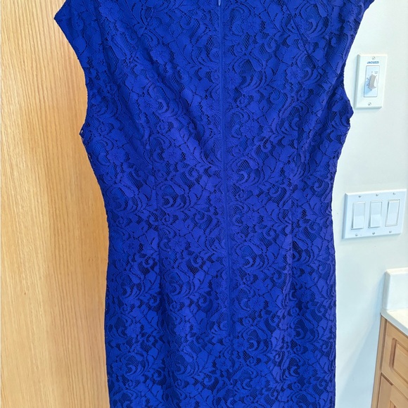Brand New Tahari Arthur S. Levine Dress - Size 6 - Picture 2 of 8